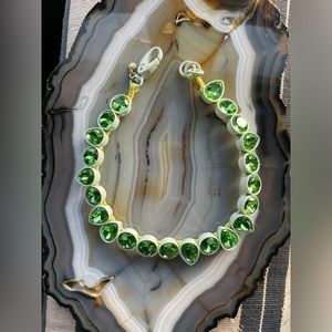 **RARE** J. Crew Mint Green Pear Brûlée Mixed Crystal Cluster Statement Necklace